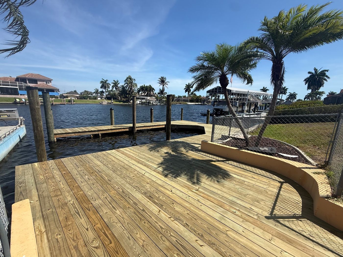 Curved wood deck build