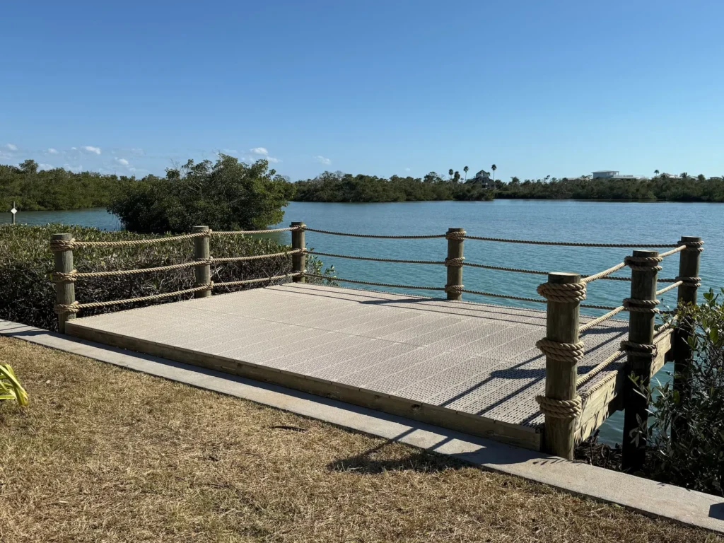 dock-platform-with-water-view-and-railing